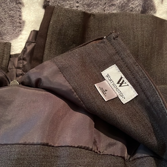 Worthington skirt, size 4 - Picture 3 of 3